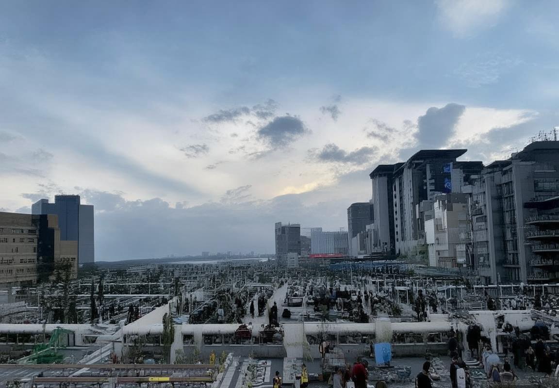 巴萨利物浦巅峰对决：战术解析与球星对决瞬间(图3)